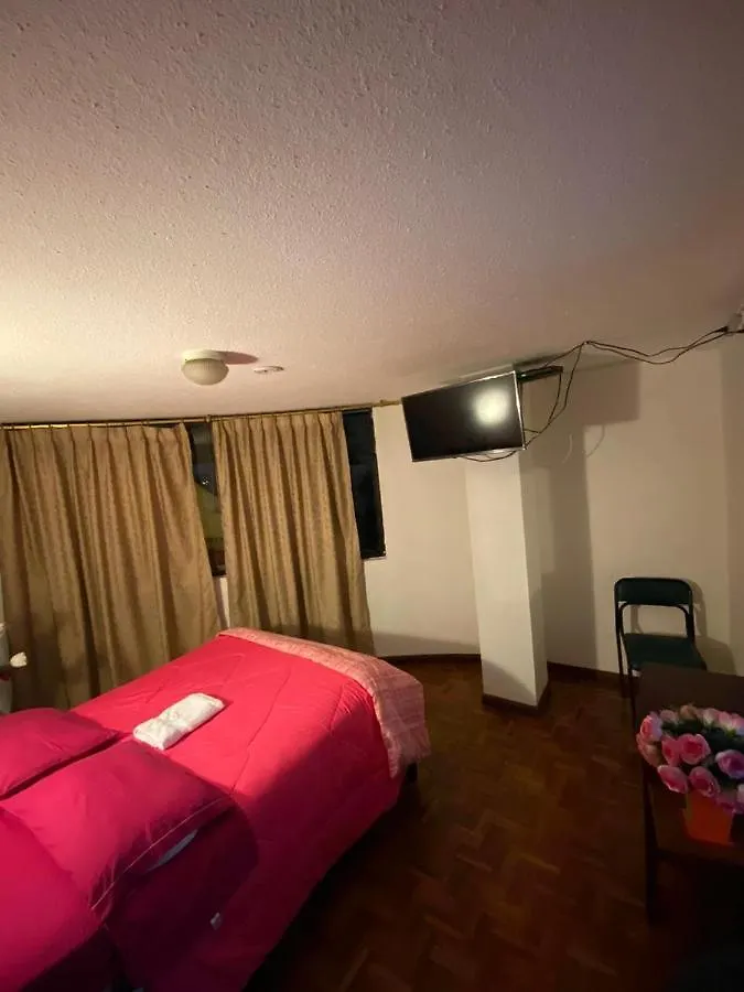 Hotel Margarita Inn Alameda Quito