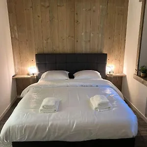 https://mooie-kamer-in-centrum-brugge-met-badkamer.bruges-hotels.info