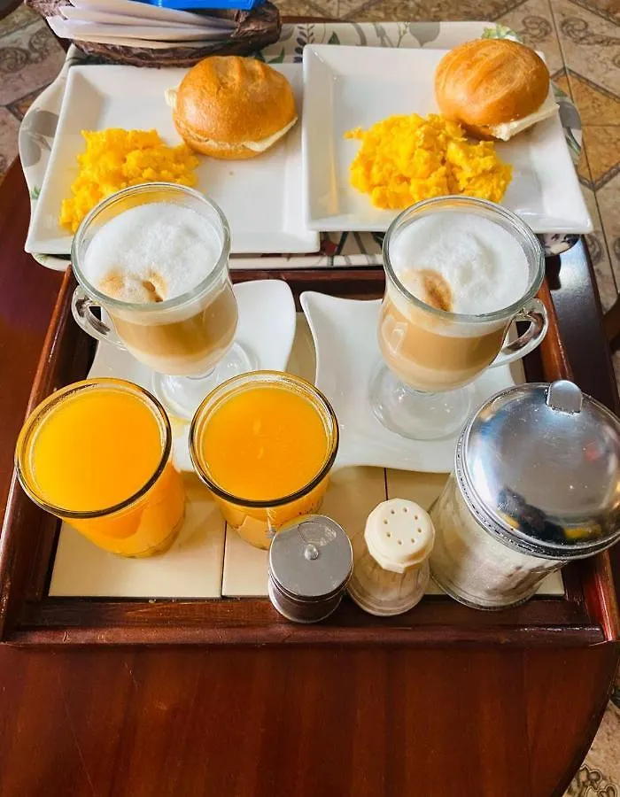 **  Hotel Margarita Inn Alameda Quito Ekwador