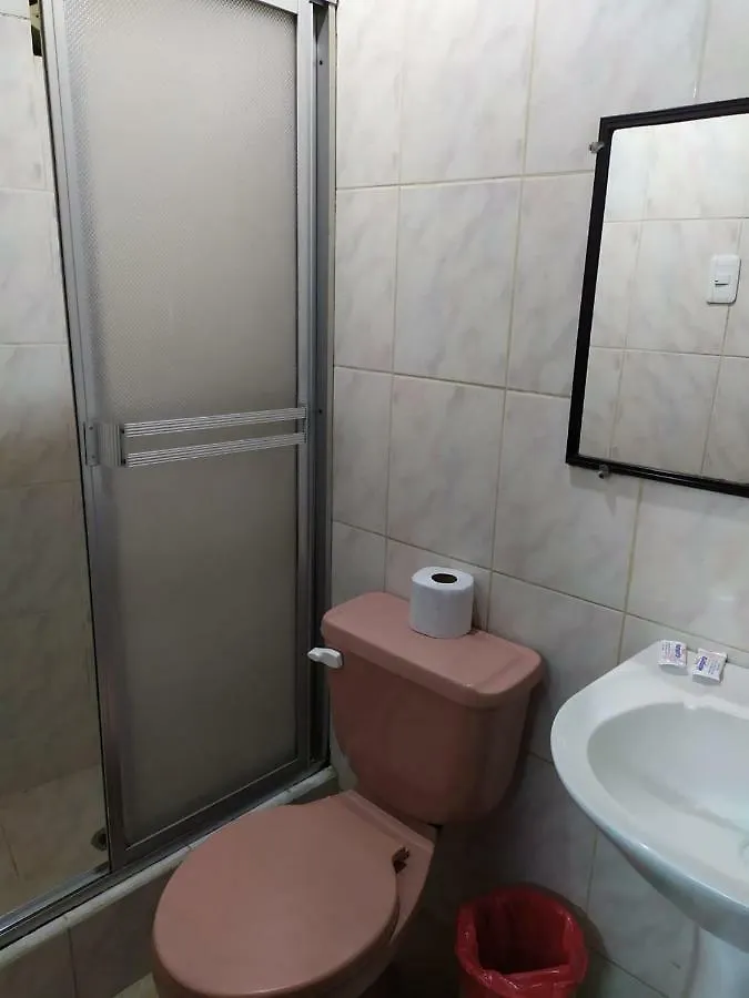 Hotel Margarita Inn Alameda Quito