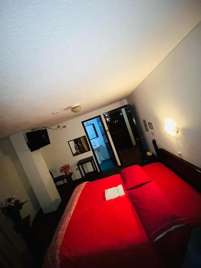 Hotel Margarita Inn Alameda Quito